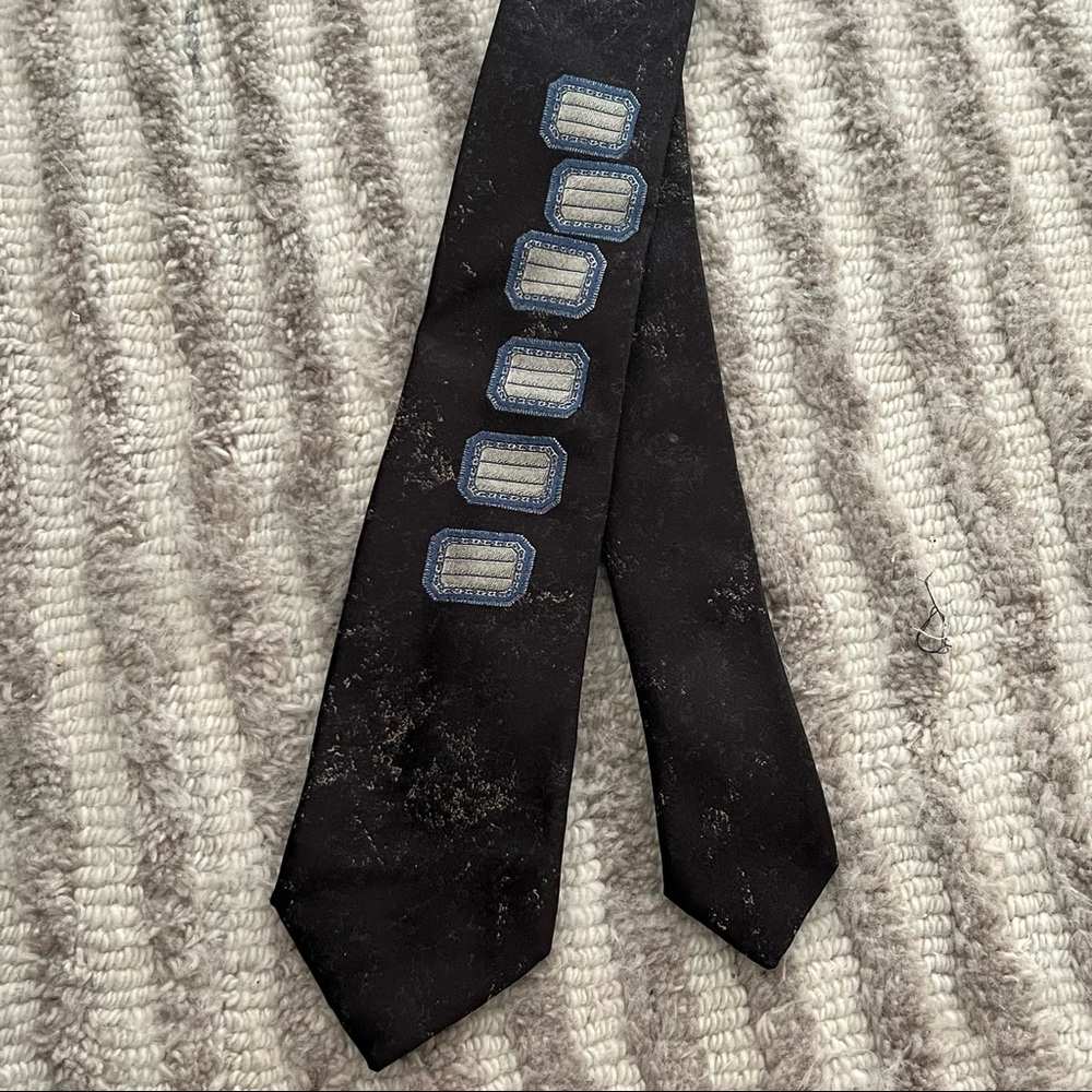 Jeweled Print Tie